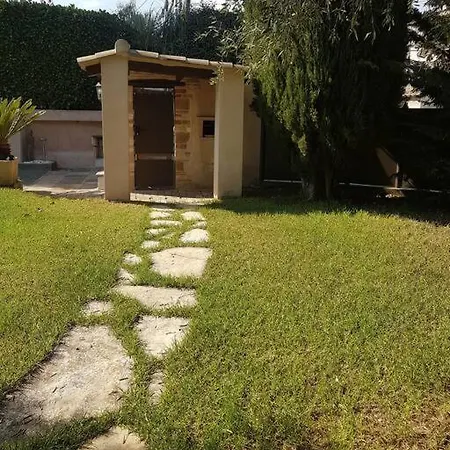 Elegant-cosy 2p55m2 Dans Bas De Provencale ! *