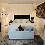 Elegant-cosy 2p55m2 Dans Bas De Provencale ! Lägenhet Villeneuve-Loubet