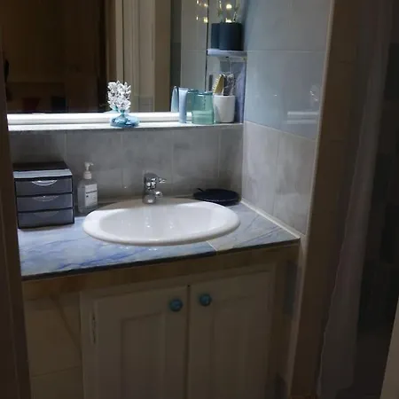 Elegant-cosy 2p55m2 Dans Bas De Provencale ! Apartment