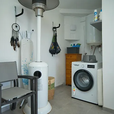 Elegant-cosy 2p55m2 Dans Bas De Provencale ! *