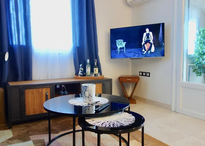 Elegant-cosy 2p55m2 Dans Bas De Provencale ! Appartamento